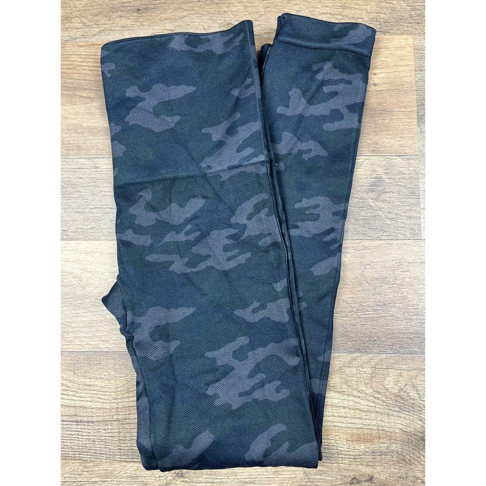 Spanx Look At‎ Me Now High Waisted Seamless Tight Leggings Size Medium Camo